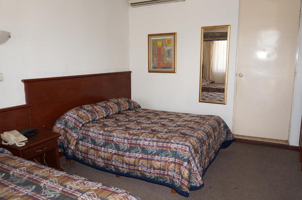 Maria Luisa Inn & Suites Juarez  Exteriér fotografie